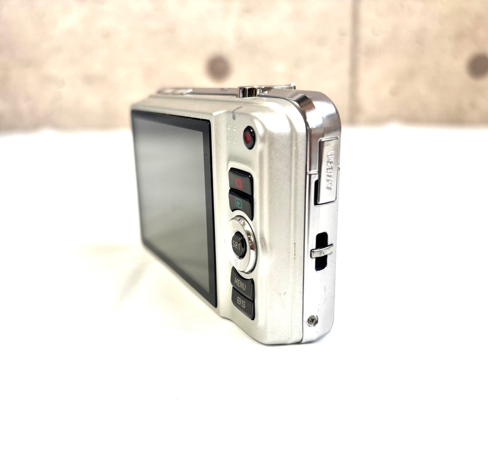 デジタルカメラ CASIO/EXILIM/EX-H15 Casio Exilim EX-H15 Digital Camera Review | ePHOTOzine