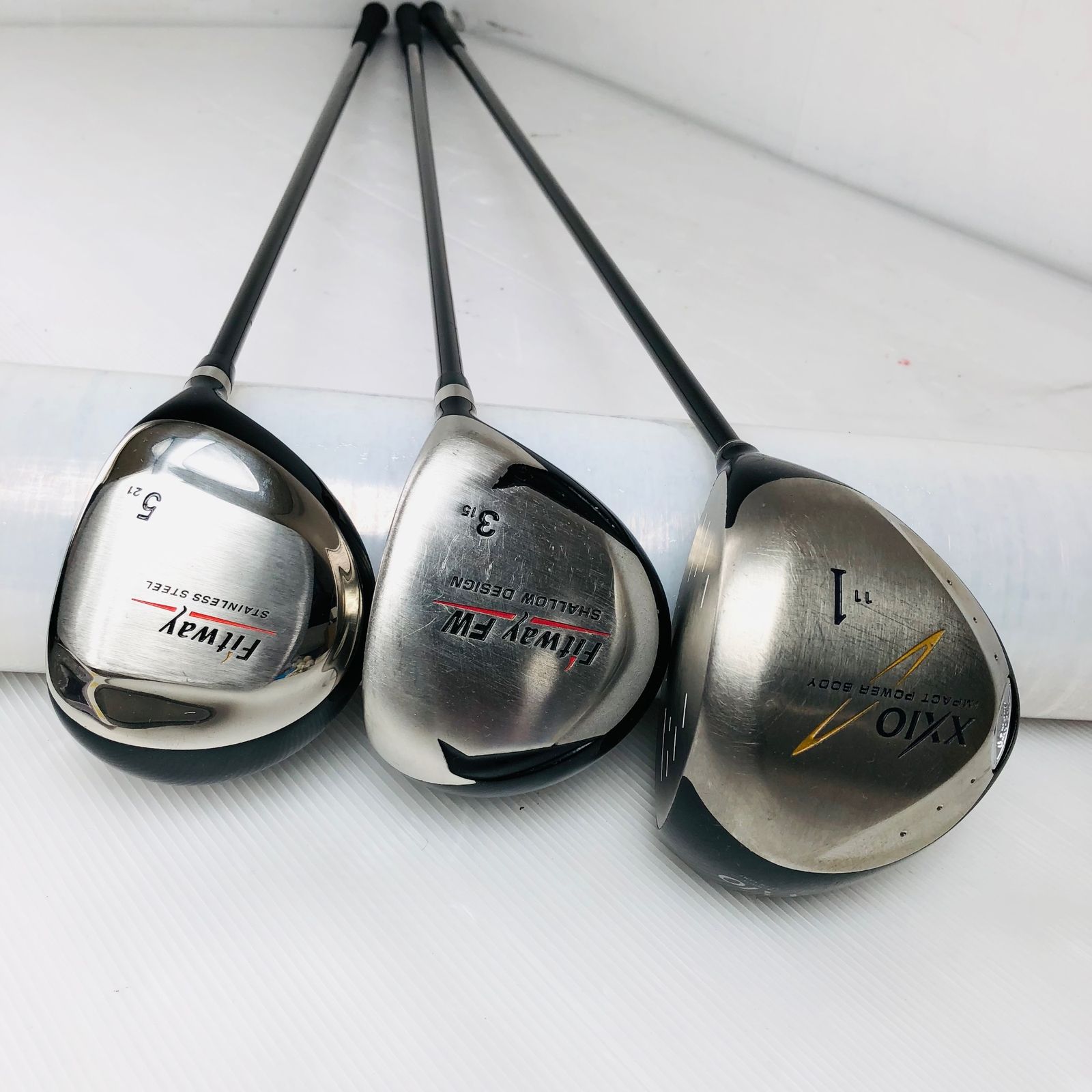 メンズ右利き初心者用　ゼクシオ　2＆8＆9代目　ゴルフクラブセット　W-2557 メンズ右利き初心者用 ゼクシオ 2＆8＆9代目 ゴルフクラブセット
