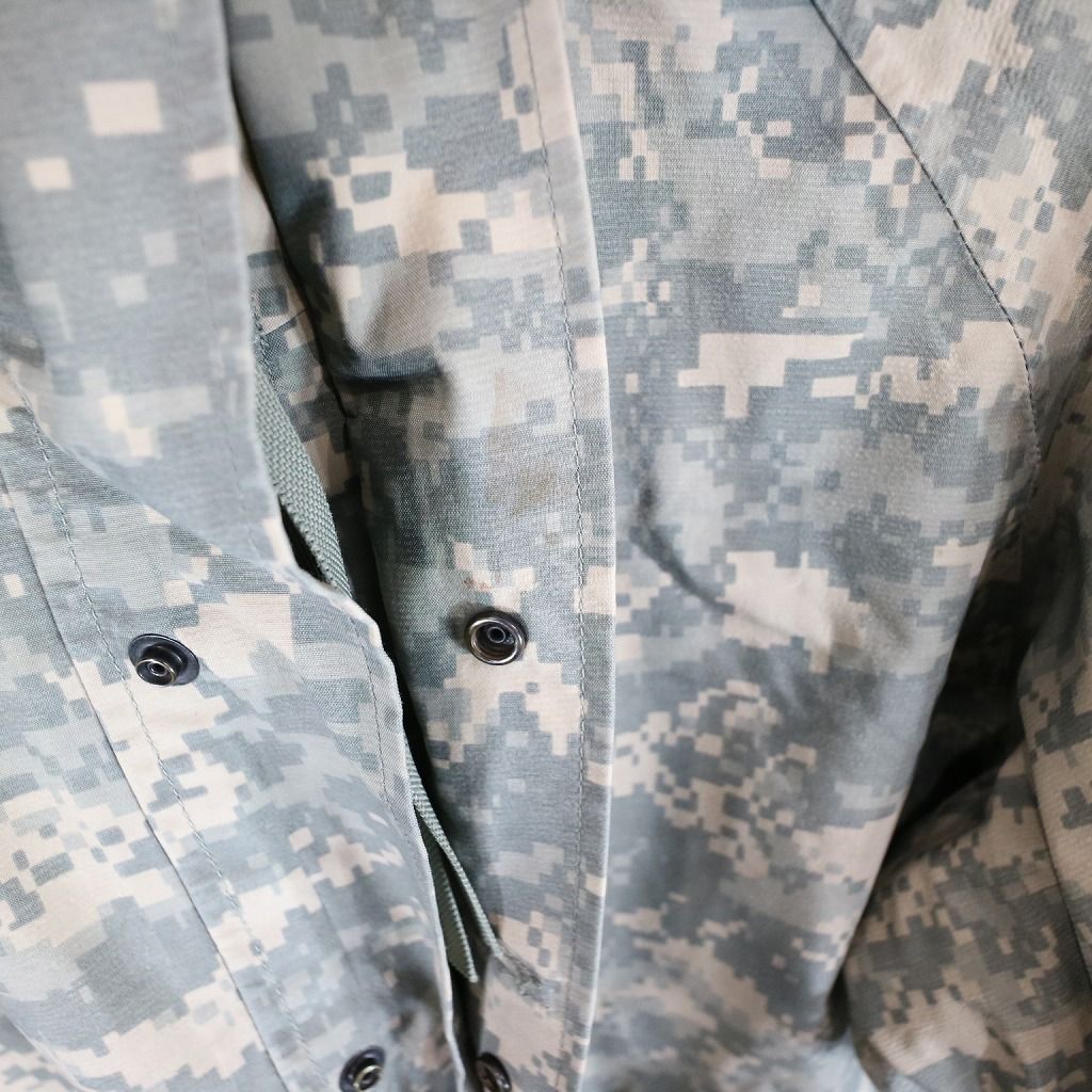 米軍実物 U.S.ARMY ECWCS GEN3 GORE-TEX パーカー ミリタリー 戦闘服 アウター デジタルカモ (メンズ M-L) 中古  古着 O8716 - メルカリ