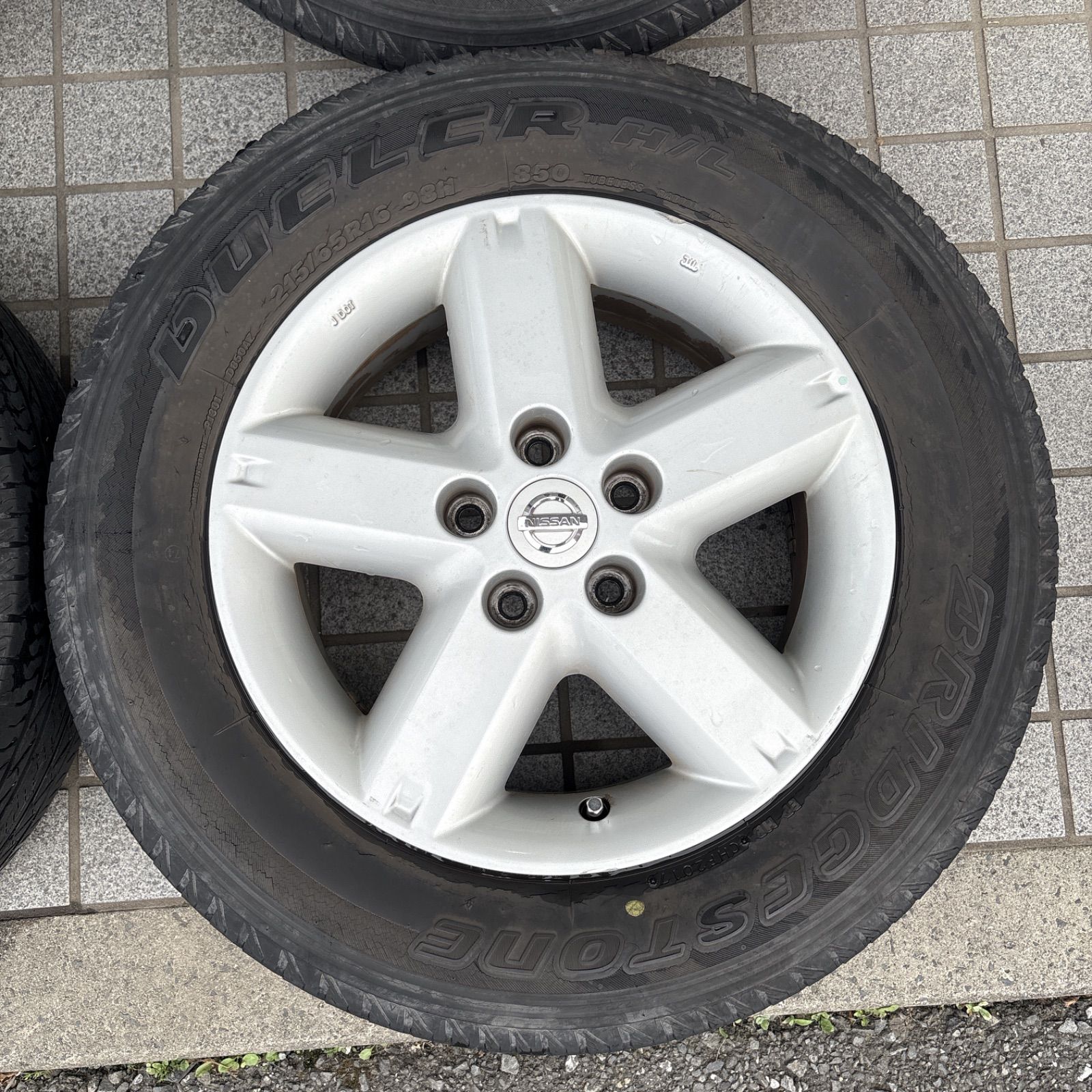 ニッサン