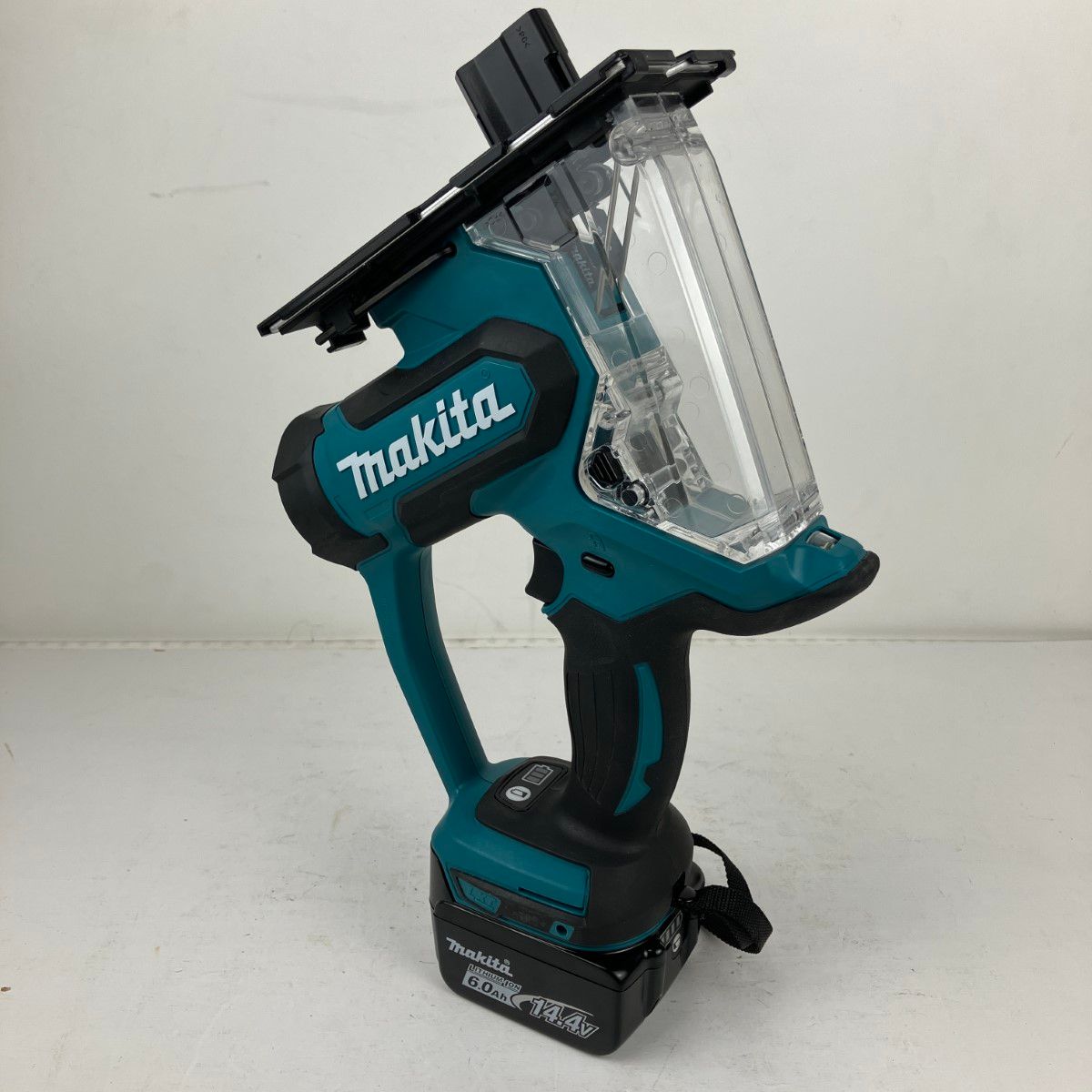 ЗЗMAKITA マキタ 14.4v 充電式ボードカッタ バッテリーx1 替刃 外 SD140D ブルー