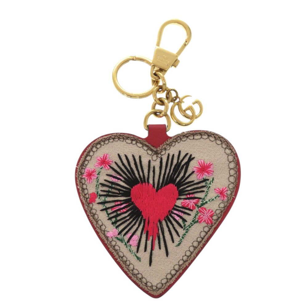 Gucci ハート型キーホルダー Heart-shaped keychain in Rosso Ancora red enamel | GUCCI® US