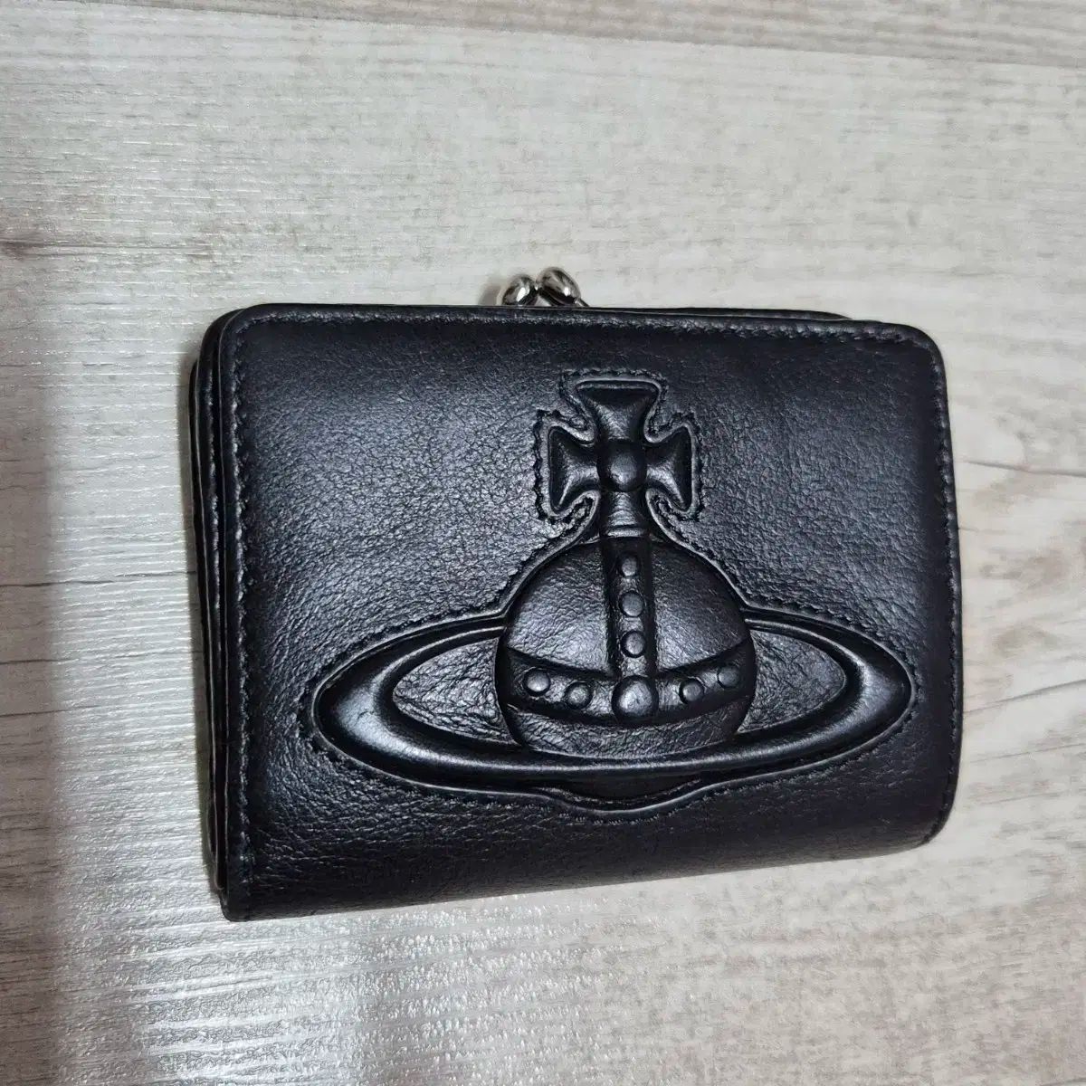 Vivienne Westwood 二つ折り財布　チェルシー　黒 Vivienne Westwood 二つ折り財布チェルシー黒
