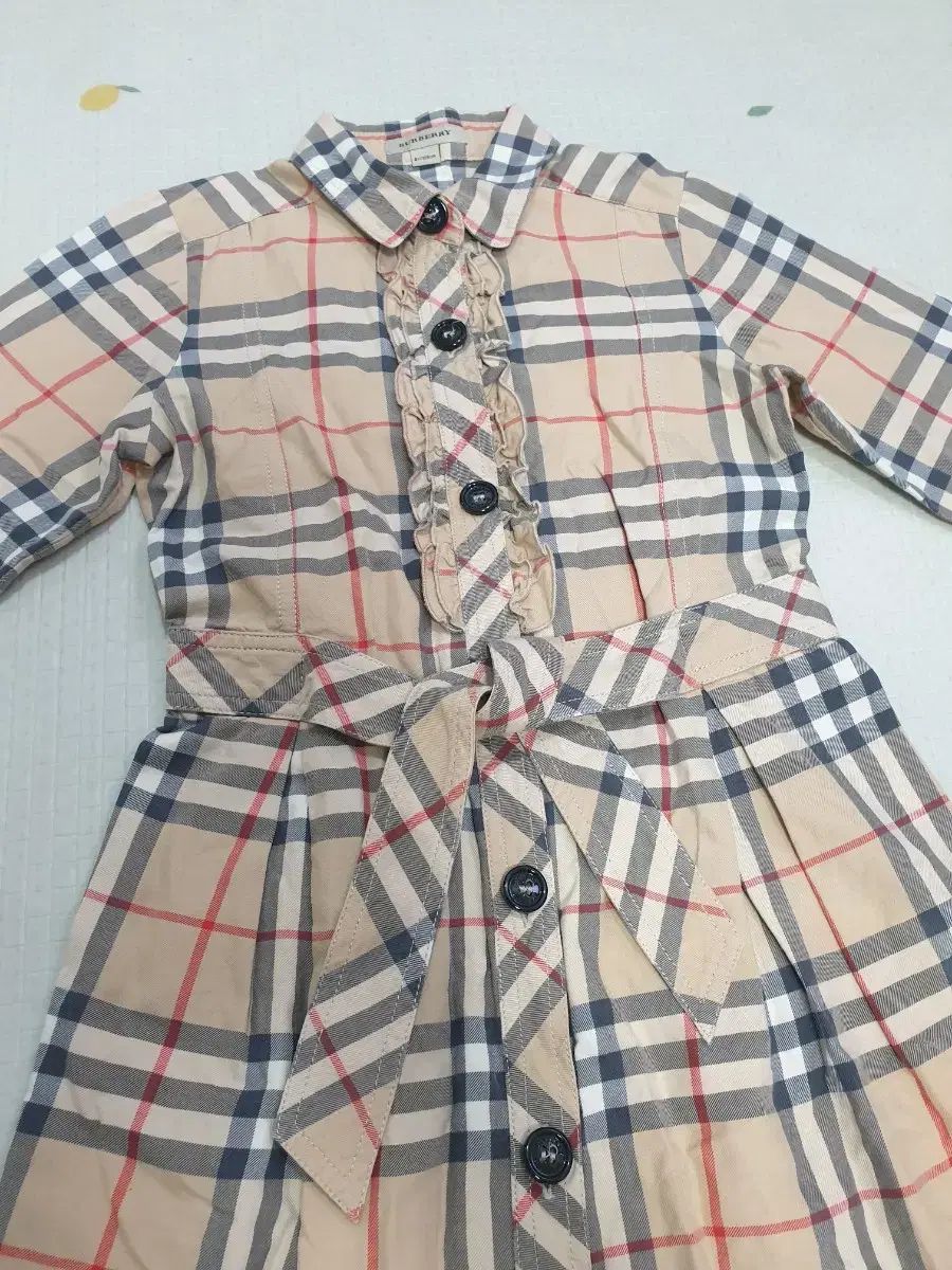 BURBERRY(バーバリー ) キッズ ショップ ワンピース 8y BURBERRY