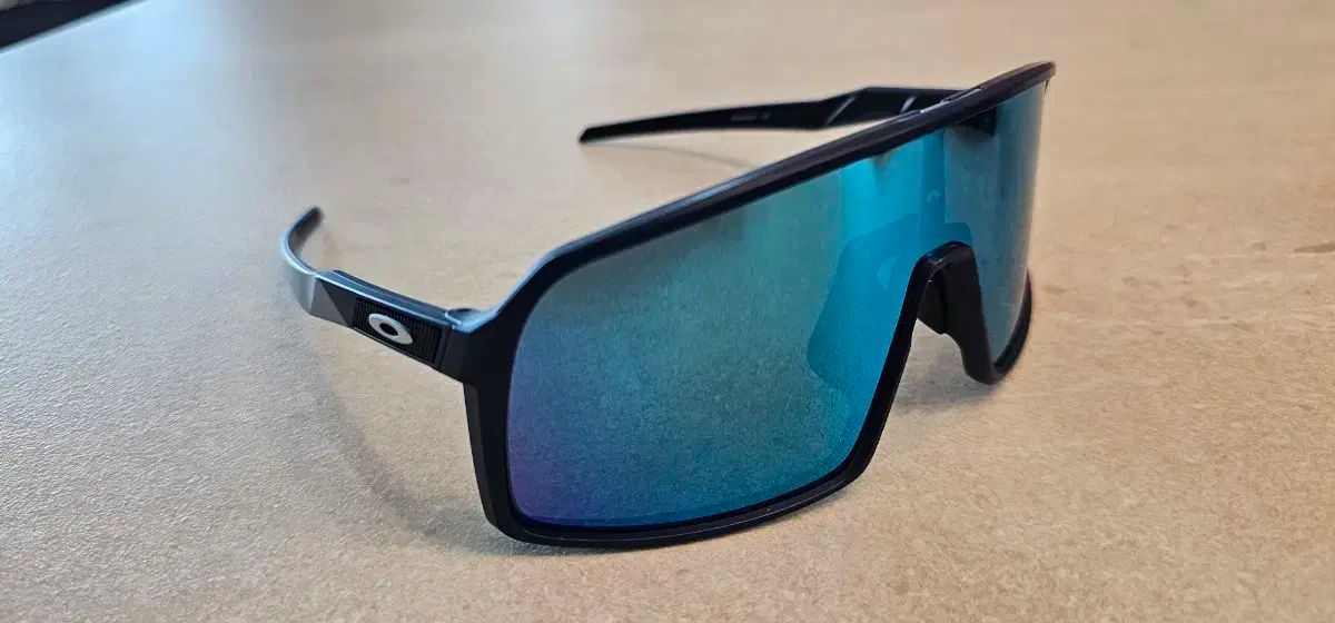OAKLEY オークリー