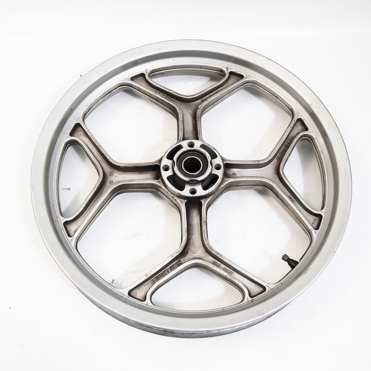 18×2.50 目視で曲がり無し