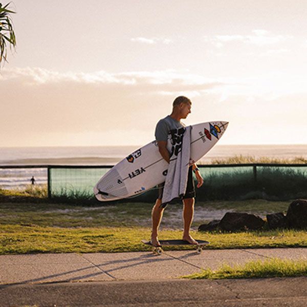 人気の福袋 専門ショップ 新品、未使用 YOW ヤウ Mick Fanning Falcon