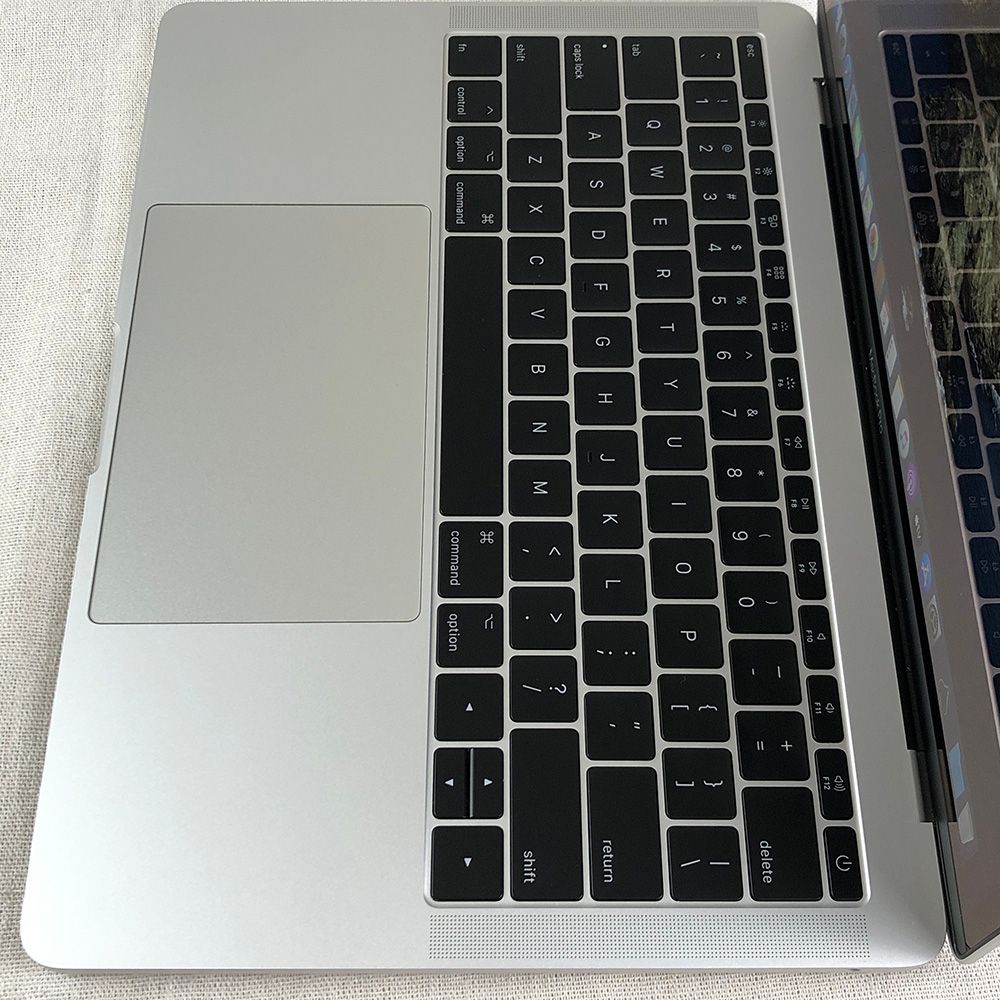 ◇ジャンク品・本体のみ◇Apple MacBook Pro (13-inch, 2017, Thunderbolt 3ポートx 2) 【i5・8GB・ 256GB】☆バッテリー異常 他 A1708 EMC3164/LT-JUNK-241051（192430） - メルカリ