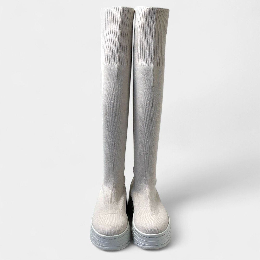 プラス ダイアナ ニーハイブーツ ニット アイボリー