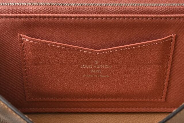 ルイヴィトン ロックミー 財布 LOUIS VUITTON 長財布