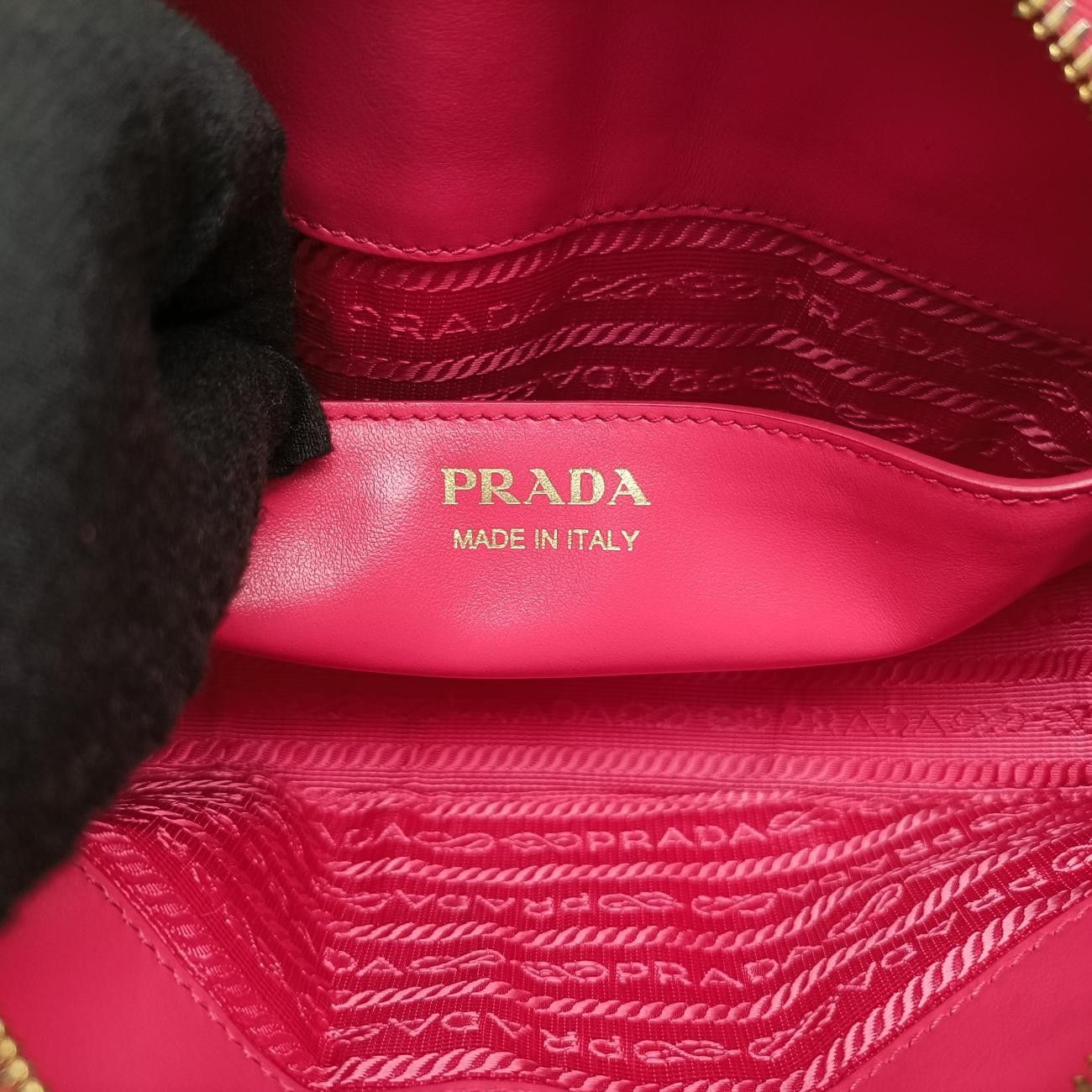 プラダPradaダイアグラムピンクレザー1BH1317|11