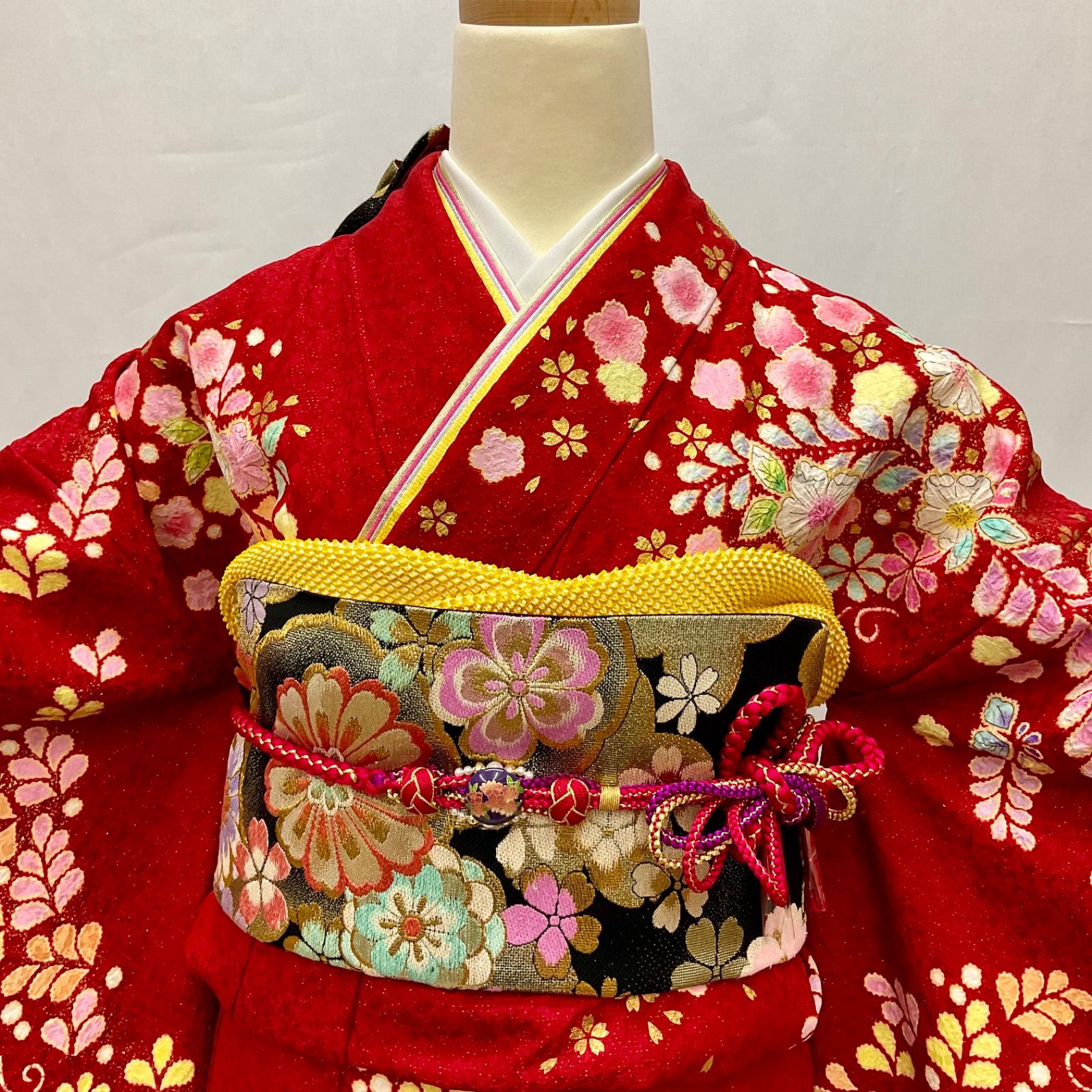 振袖セット 赤系　辻が花　部分絞り　桜　藤　銀通し　正絹 振袖セット 赤系 辻が花 部分絞り 桜 藤 銀通し 正絹