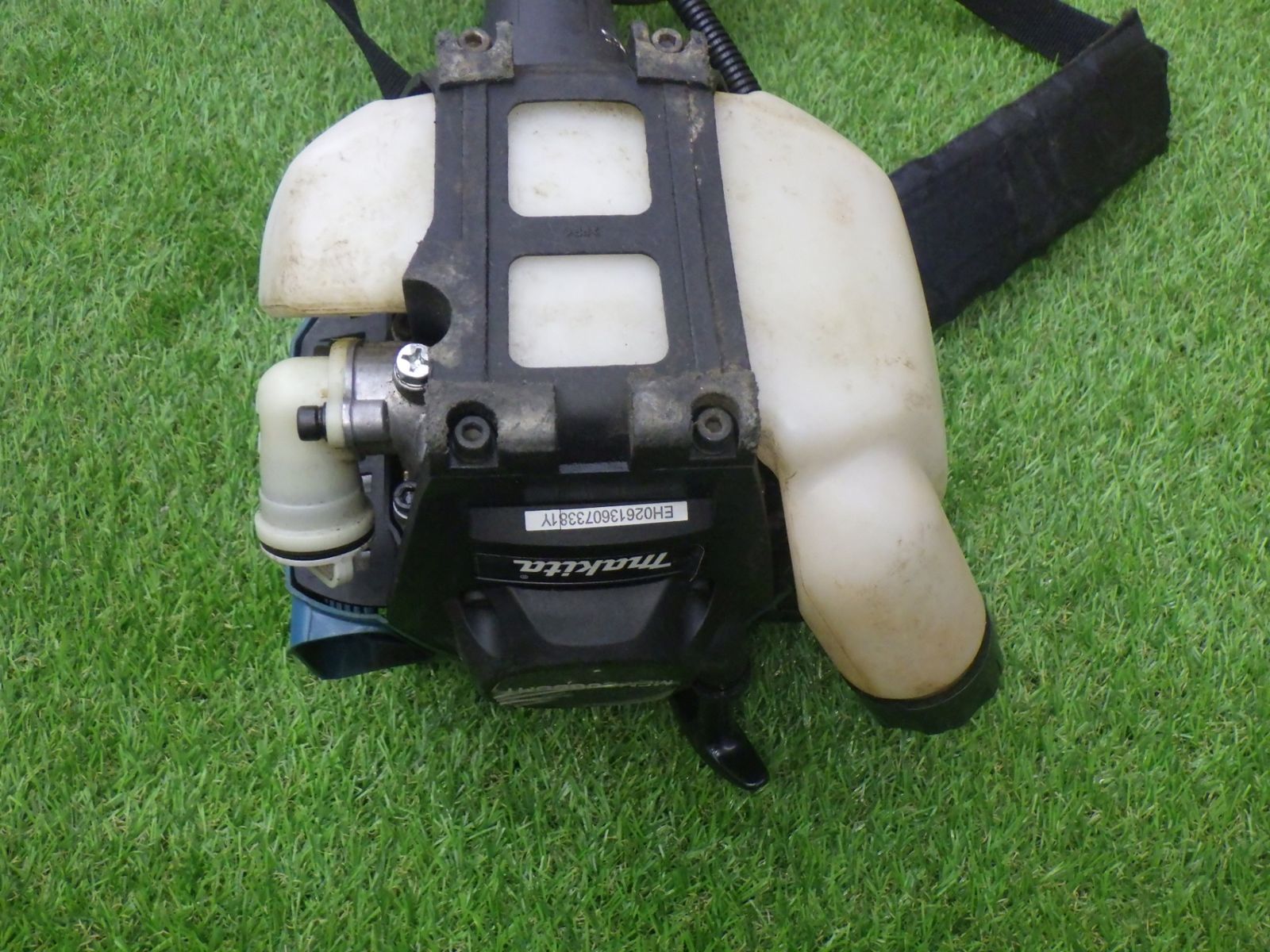 マキタ4サイクル刈払機 25.4cc 動作品