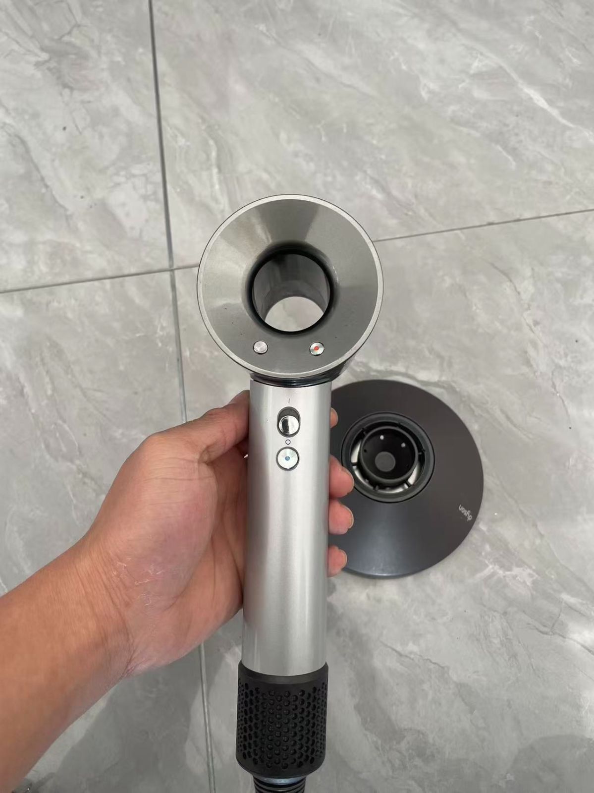 プロ仕様　ダイソン dysonドライヤー HD12 サロンモデル プロ用 プロ仕様 ダイソン dysonドライヤー HD12 サロンモデル プロ用