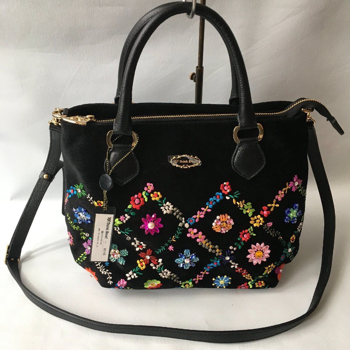 Think Bee! オーバーザレインボー 2WAY ビーズ刺繍 Think Bee ! オーバーザレインボー ショルダーバッグ 2way 刺繍 - メルカリ