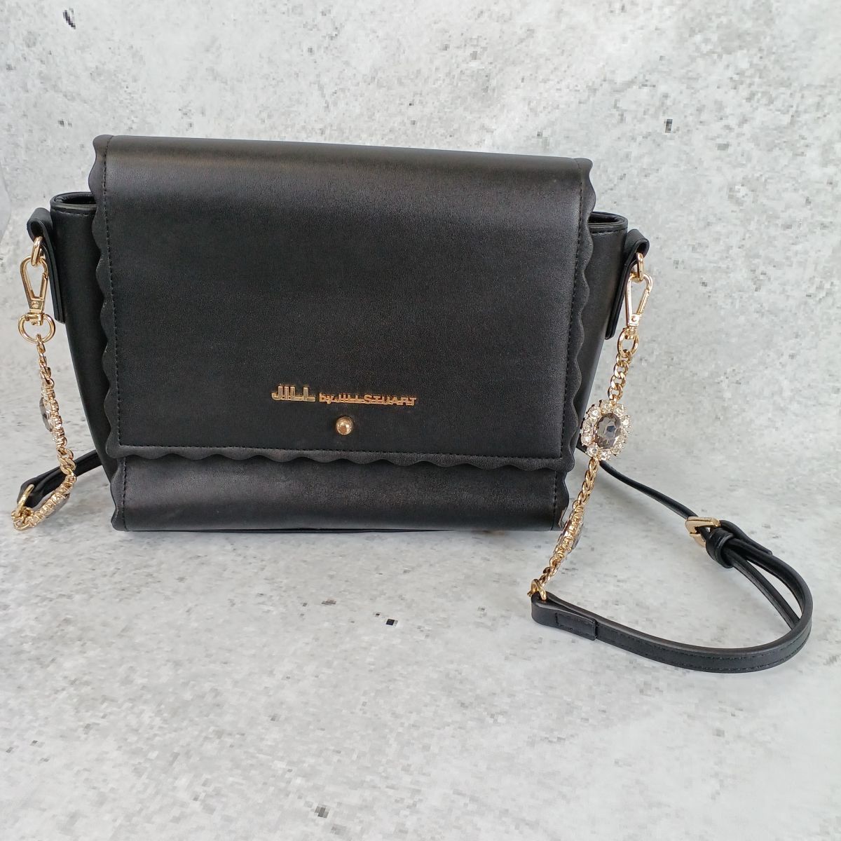 美品 ストラスベリー ショルダーバッグ メルヴィル 03-24083111
