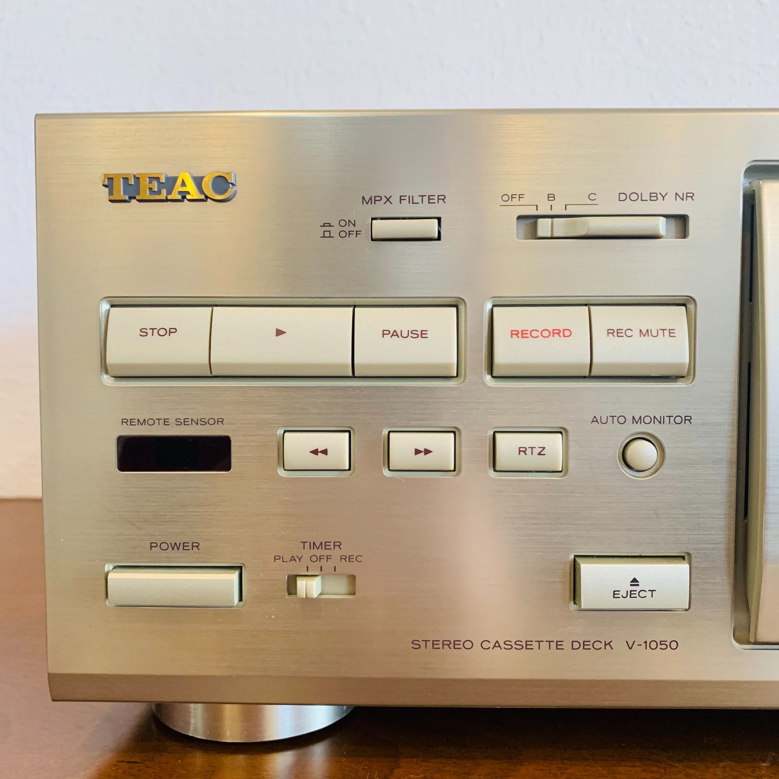 TEAC V-1050 ジャンク TEAC ステレオカセットデッキ V-1050 ティアック【ジャンク品