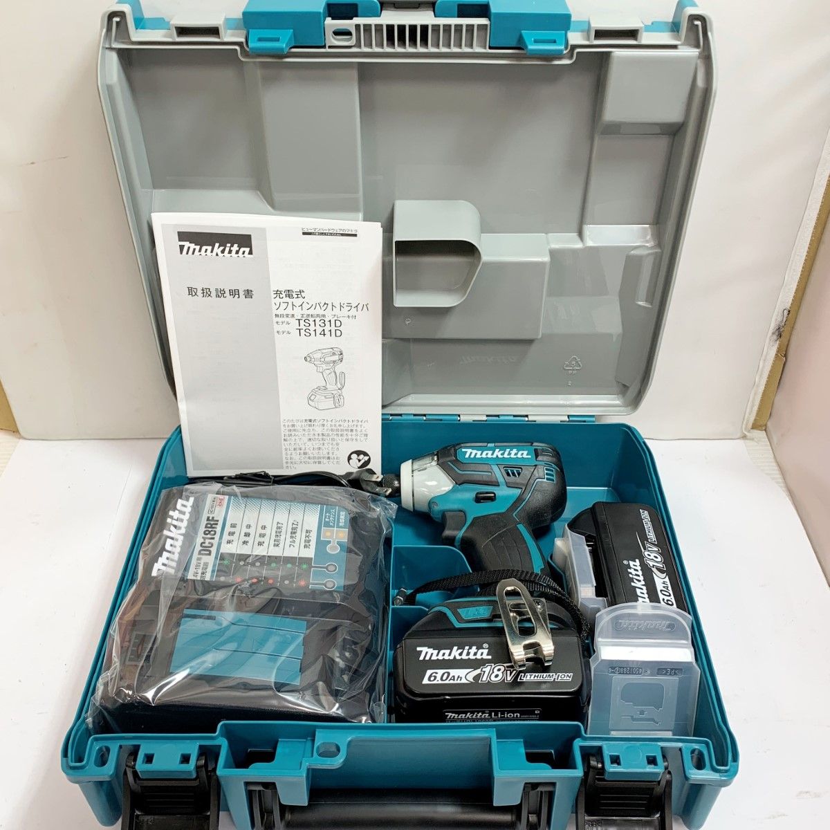 ♭♭MAKITA マキタ 充電式ソフトインパクトドライバ 充電器 充電池2個 ケース付 18v TS141DRGX ブルー
