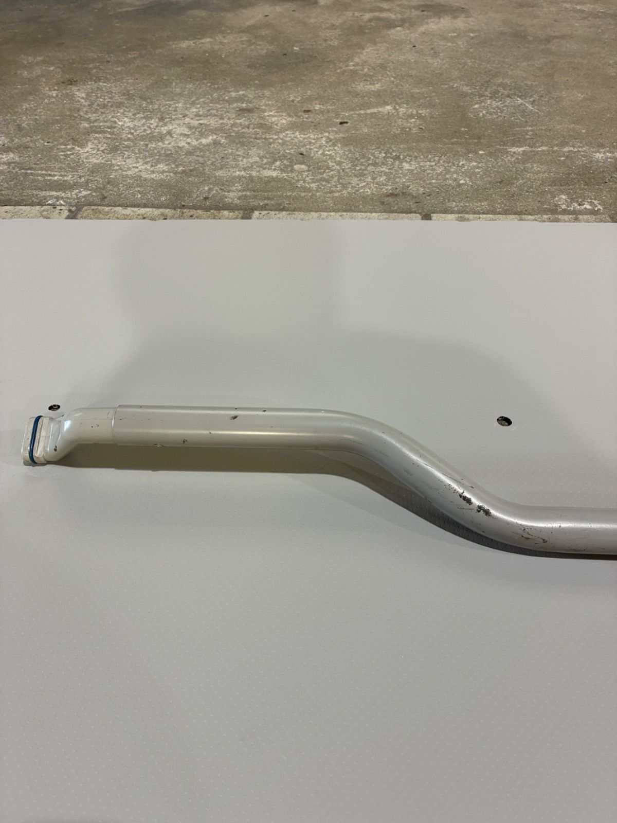 200系ハイエーススーパーgl 新車外しセパレートバー荷室 セパレート