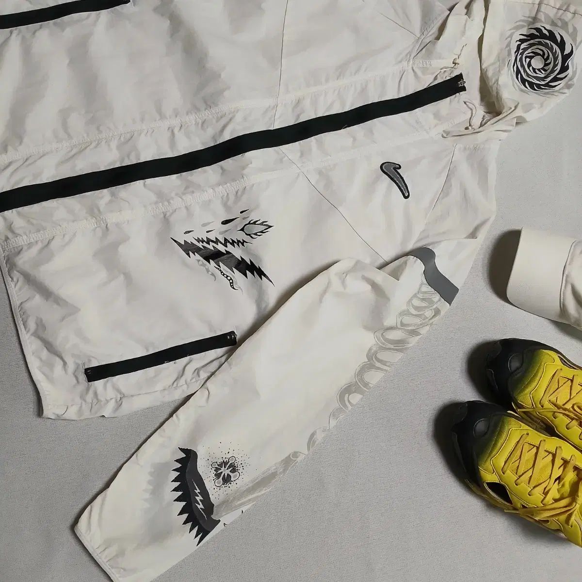 NIKE Nike(ナイキ） ワイルド・ラン ウインドブレーカー ジャケット