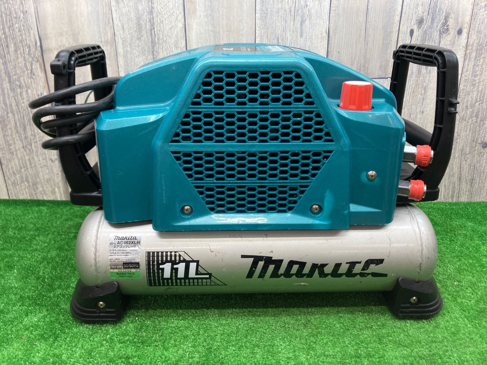 送料含む マキタ makita エアコンプレッサー AC462XLH エア満タン約5分 アクトツール富山店 ﾚｼﾞ