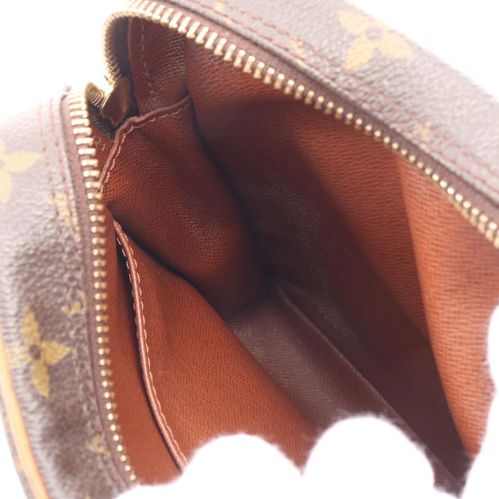 VUITTON