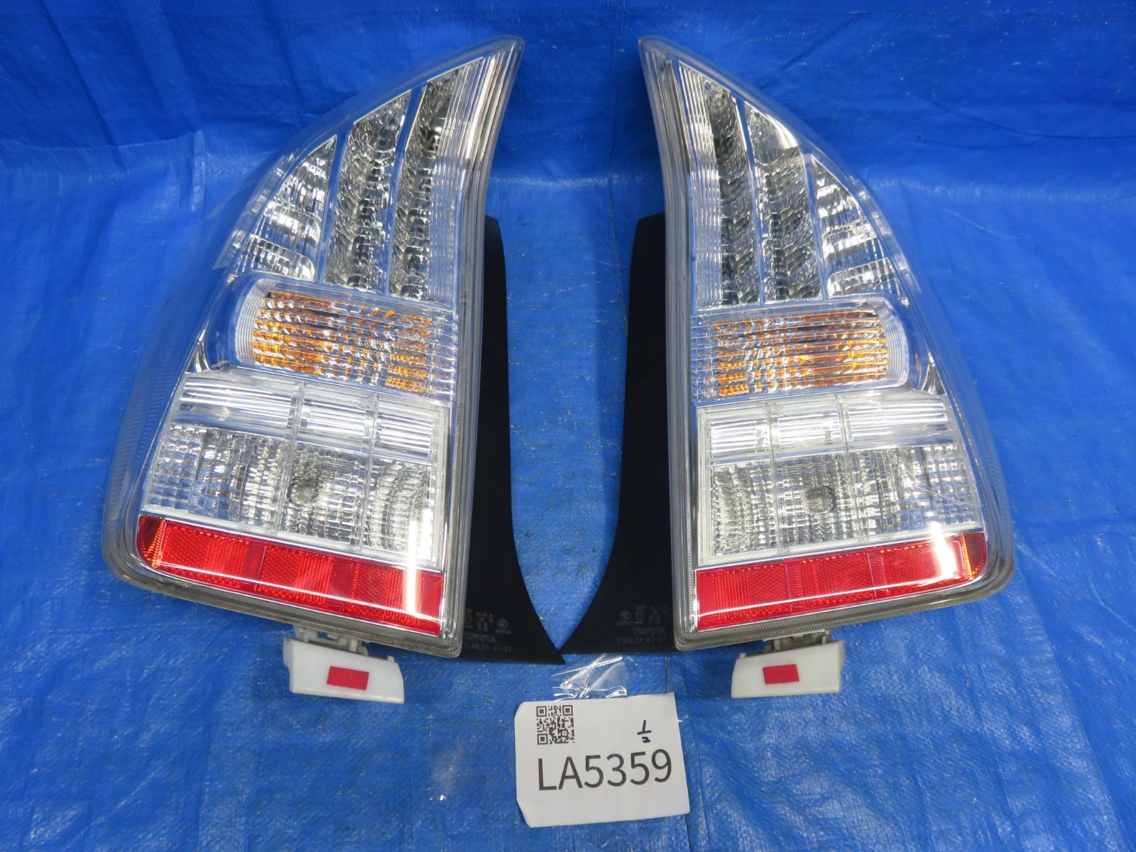 LA5359* 点灯OK プリウス30系 ZVW30 前期 テールライト テールランプ