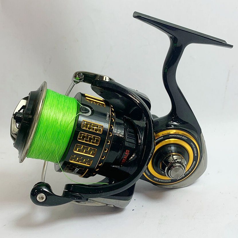 DAIWA ダイワ 17モアザン 3500 スピニングリール ケース付 キズあり DAIWA ダイワ 17モアザン 3500 スピニングリール ケース付 キズあり