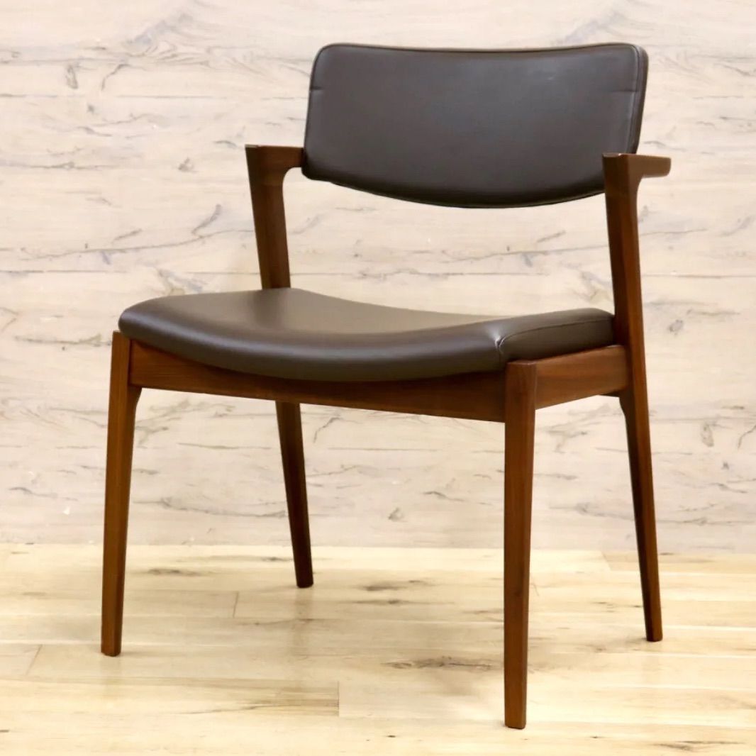 GMIS266A○Fuji furniture | 冨士ファニチア Koti D03780 ワイドアームレスチェア ダイニングチェア ウォルナット 展示品 定価約13万