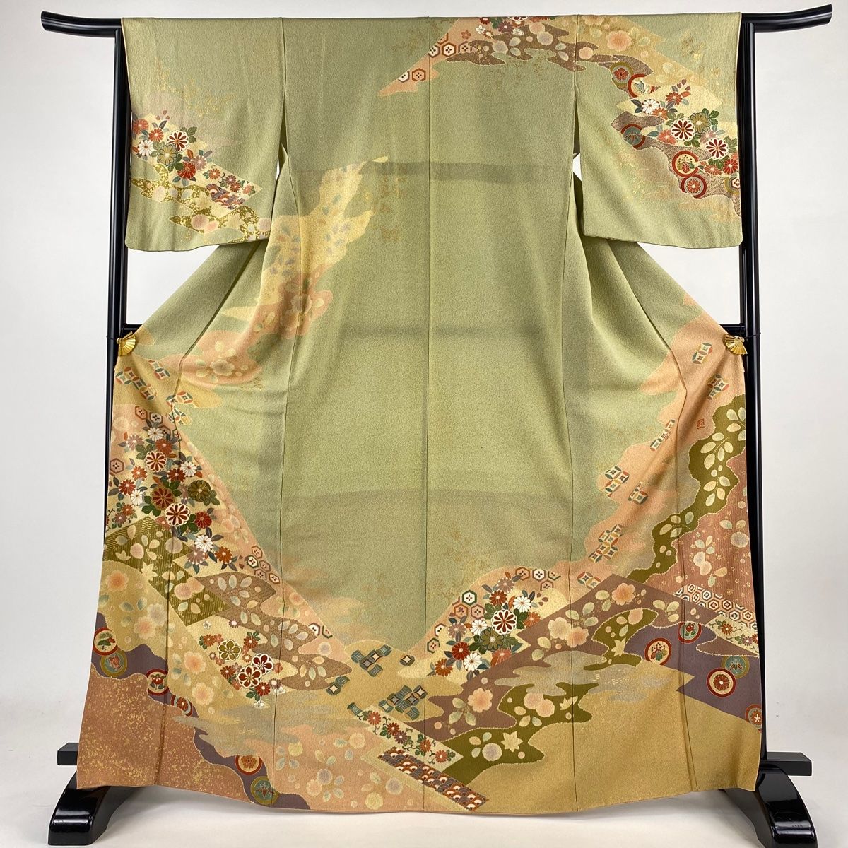 訪問着 身丈168.5cm 裄丈64cm M 袷 落款 菊 草花 金糸 金彩 薄緑 正絹 名品