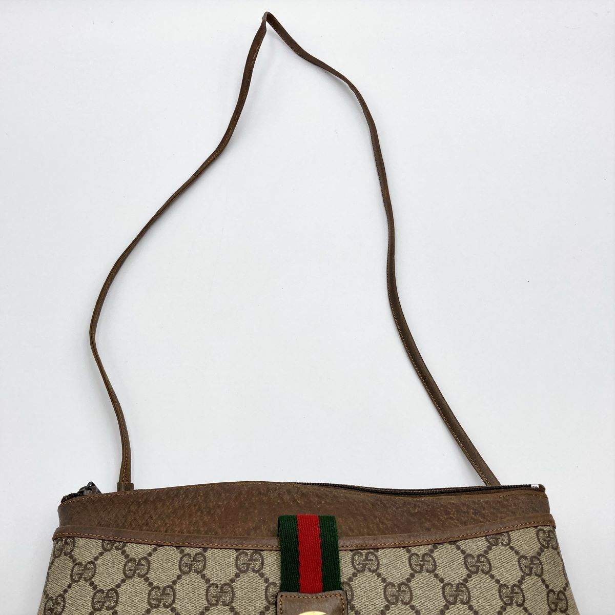 GUCCI グッチ GG柄 オールドグッチ ショルダーバッグ 斜め掛け バッグ  