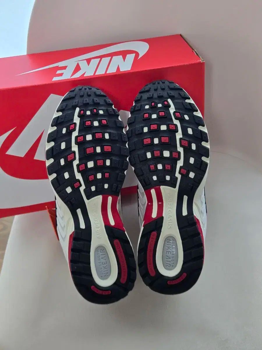 ナイキペガサス ナイキランニングシューズ ナイキ靴 OLIVEOS_COM_TR