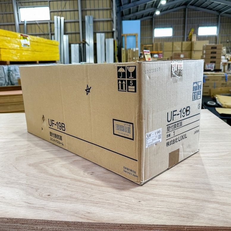 ユニットバス換気扇LIXIL 換気扇カバー UF-19B 1個 取扱説明書付き LIXIL INAX 製 ユニットバス用 壁付浴室換気扇 UF-19B