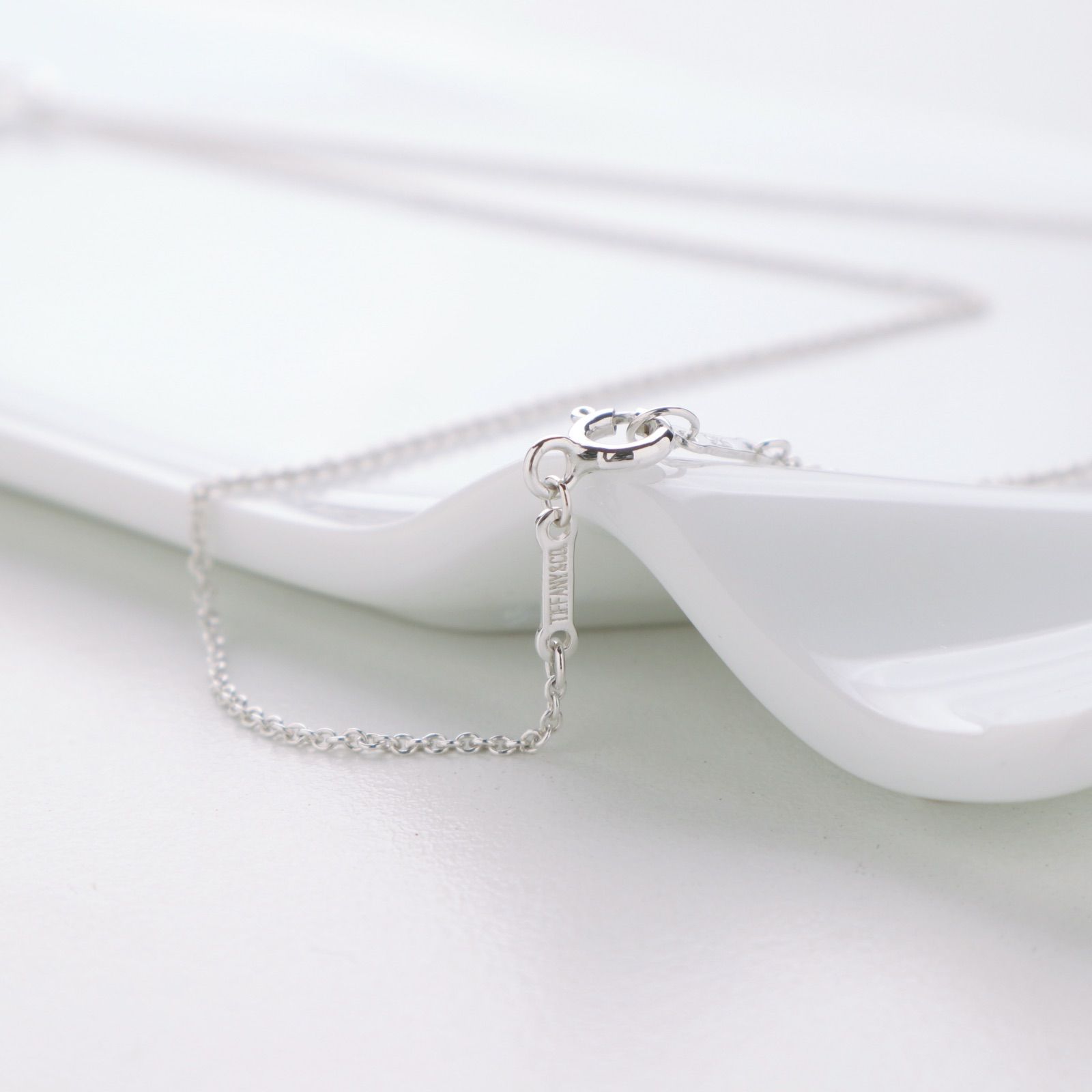 Tiffany&Co. イニシャル C ネックレス レター アルファベット TIFFANY&Co.】ティファニー アルファベット レター c ネックレス