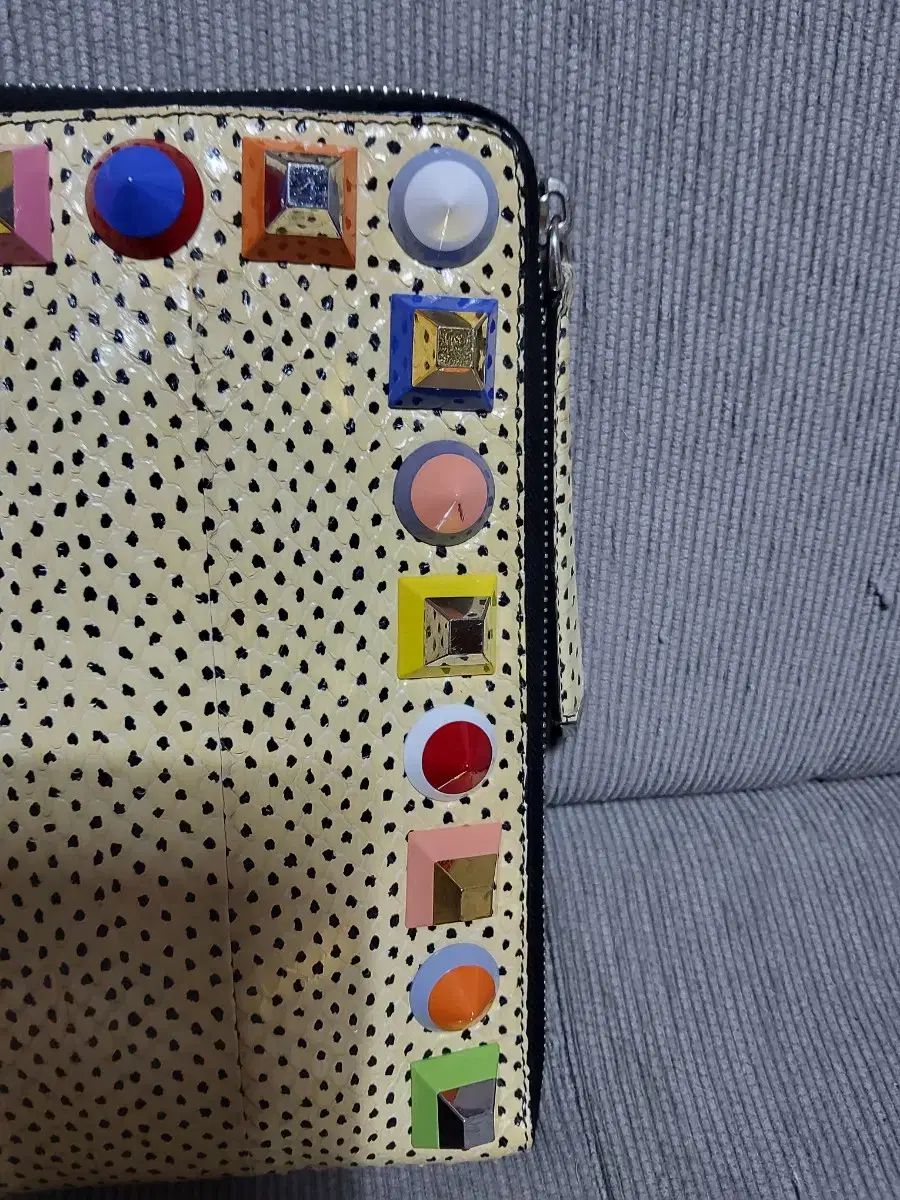 クラッチバッグ
