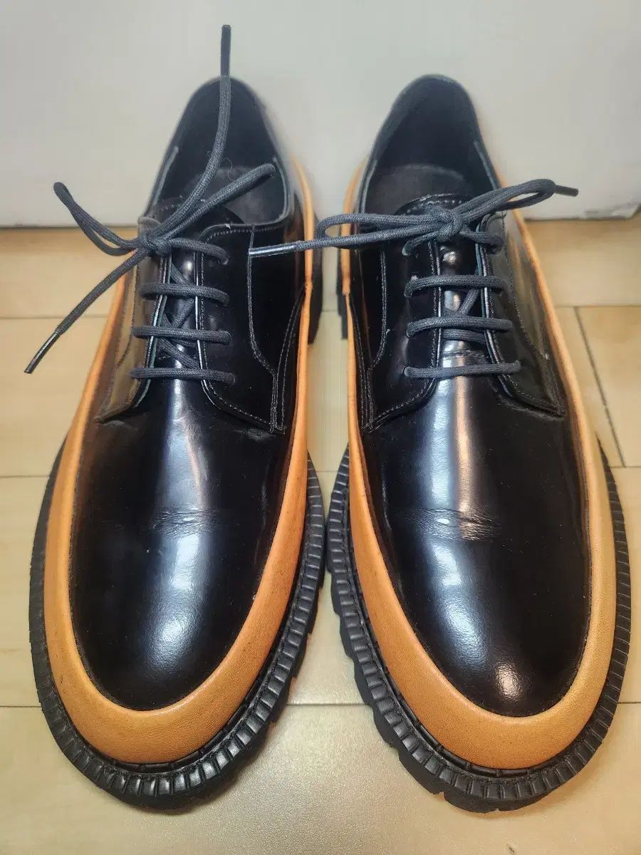 265 手靴 スカーレット カーフ ダービーシューズ