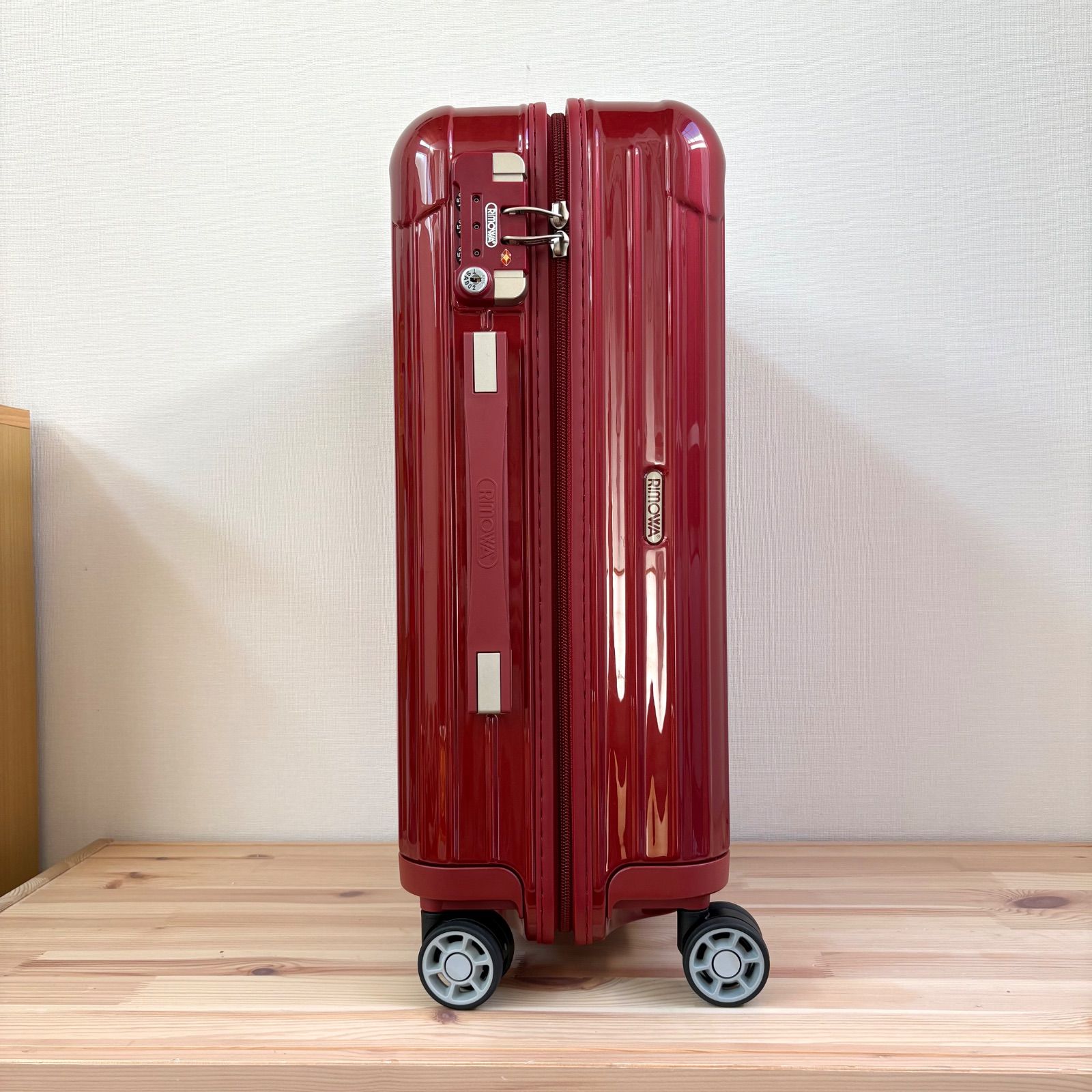 級 美 RIMOWA SALSA DELUXE 30L リモワ サルサ 機内サイズ 4輪 キャリーケース DECORATOM_COM_BR