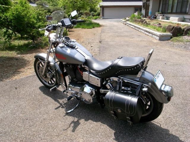 yumyumハーレー純正ウインドシールド　ダイナ　FXDL ハーレー純正ウインドシールド ダイナ FXDL yumyumハーレー純正