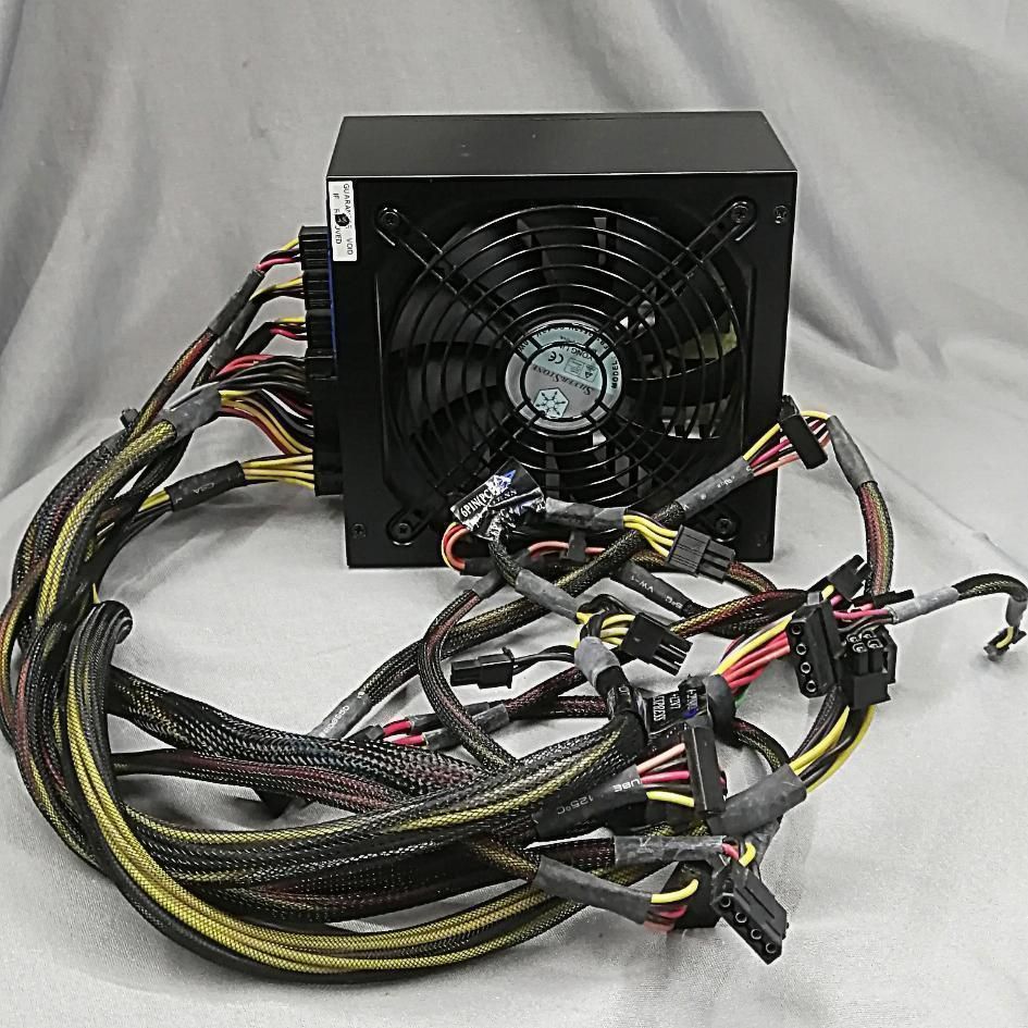 動作確認済】PC用電源ユニット 750W ・SILVERSTONE・