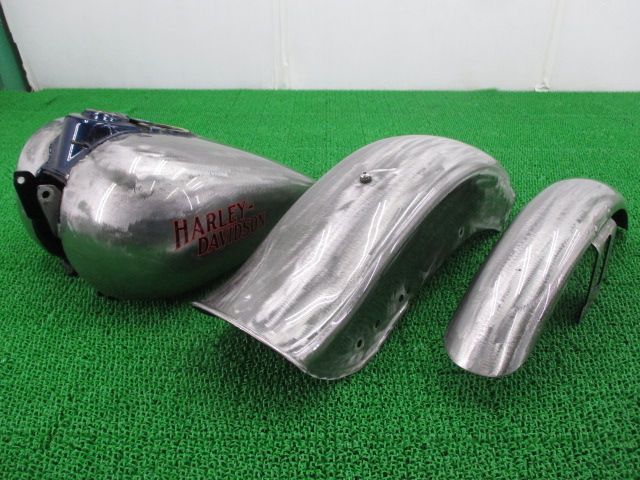 FXDC1450 フロントフェンダー ハーレー 純正 中古 ダイナ