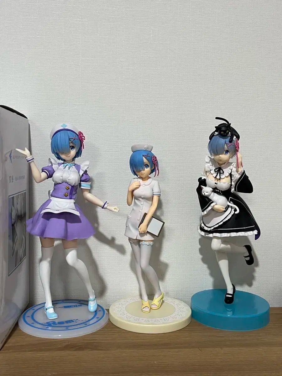 リゼロ レム・ラム フィギュア 16体セット Amazon.co.jp: Re:ゼロから