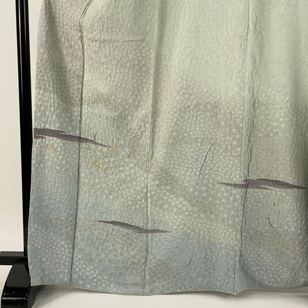 バイセル 着物 美品 名品 袋帯 緑 霞 雪輪 草花 菊 萩 楓 梅 汕頭刺繍 お太鼓柄 正絹 ☆☆☆☆ 袋帯 美品 名品 雪輪 花 刺繍 箔 灰緑 六通 正絹 中古 - メルカリ