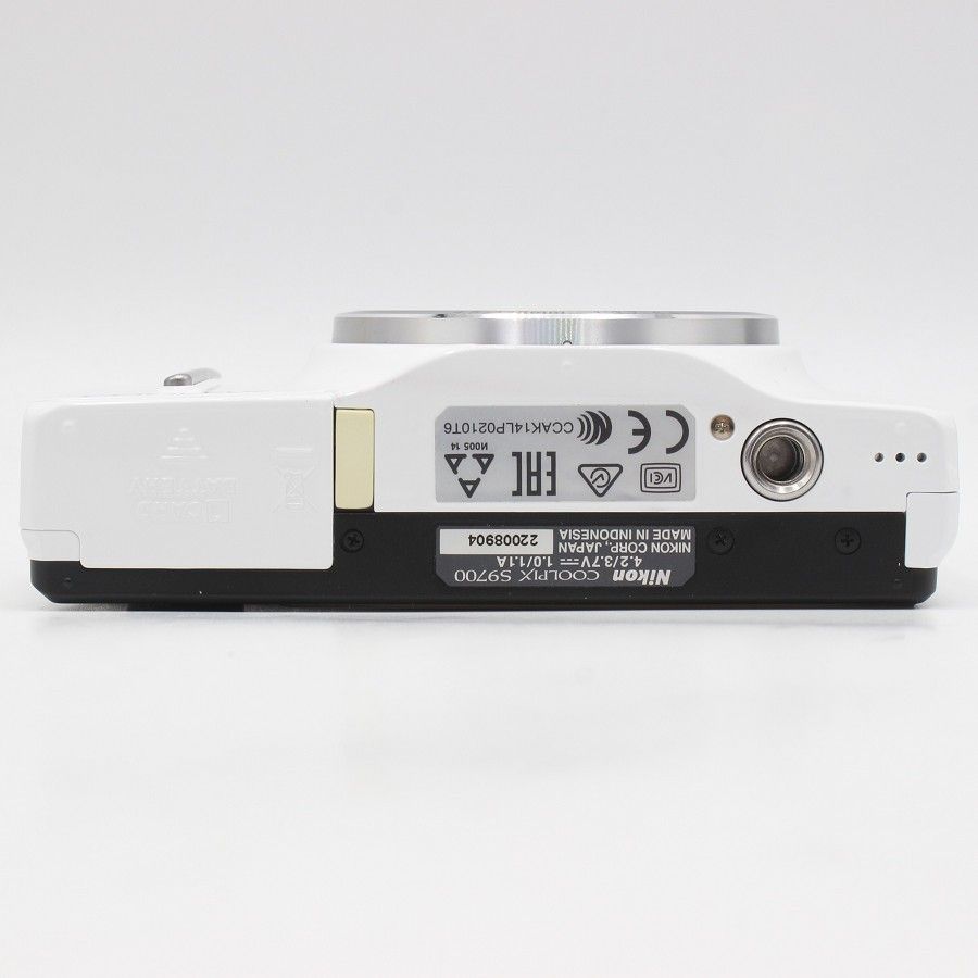 ジャンク品 Nikon COOLPIX S9700 ホワイト 3190 Nikon COOLPIX S9700
