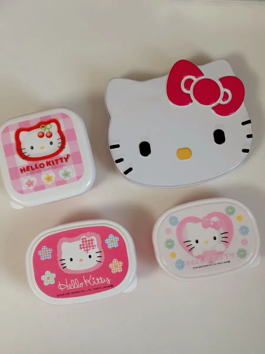 ツイステ グッズ まとめ売り ハーツラビュル リドル Amazon.co.jp