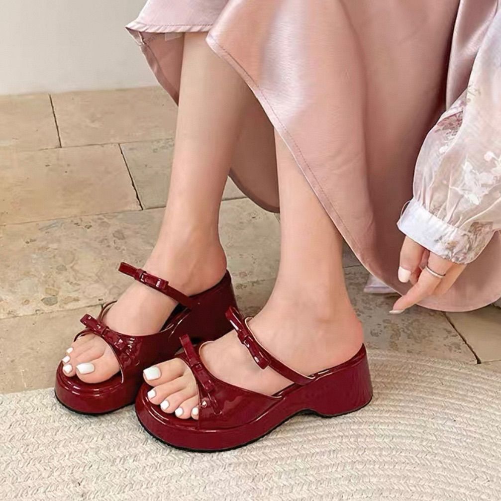 PRADA エナメルリボンサンダル - メルカリ