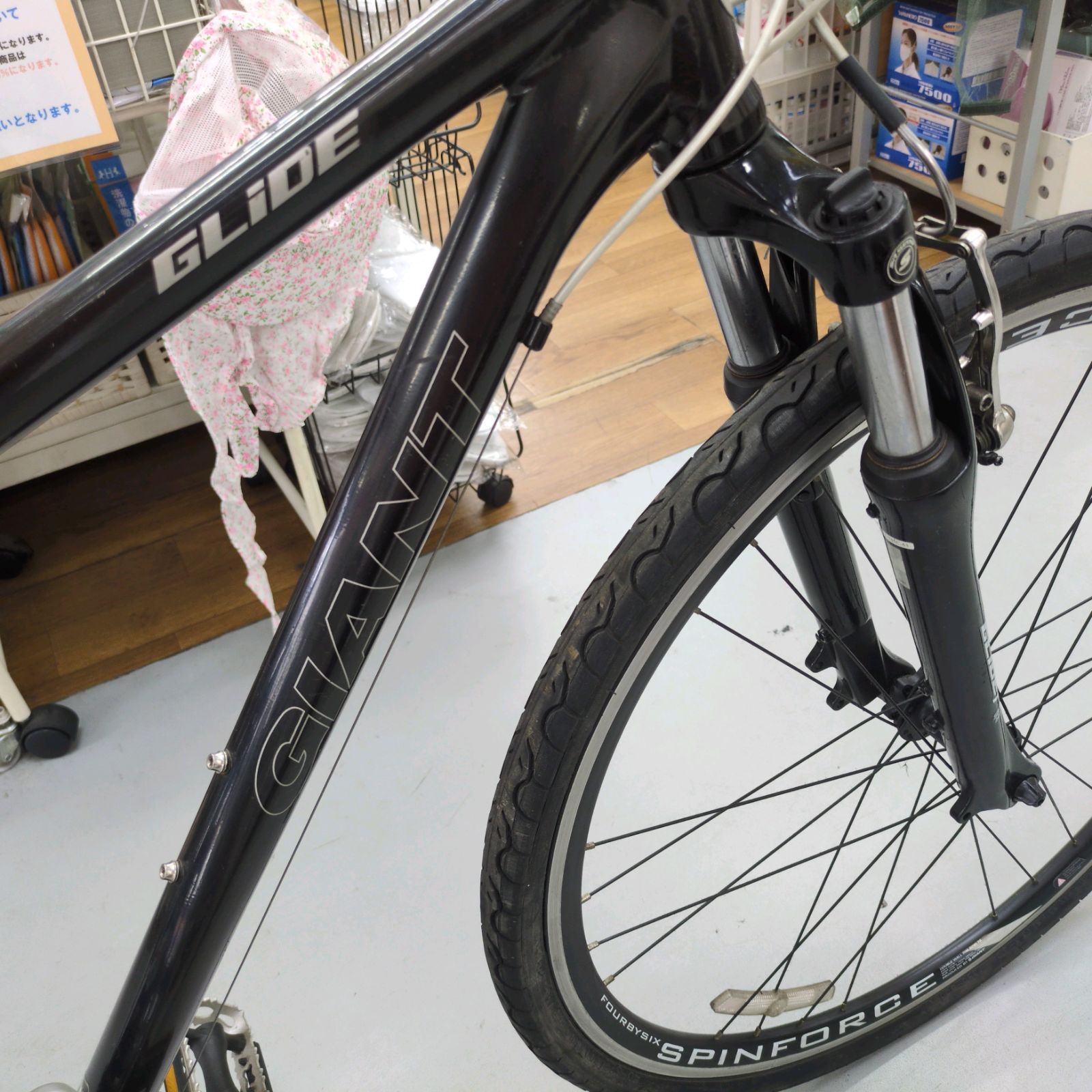 J590 ☆サビキズ使用感有り☆MTB☆GIANT☆GLiDE R3☆3✕8段☆700×38C