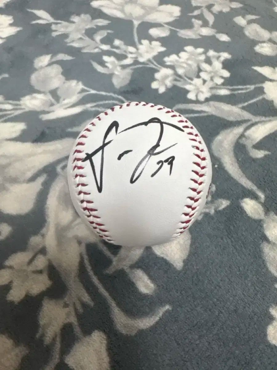 西本聖・直筆サインボール ロッテ・ジャイアンツ 傭兵 VICTOR