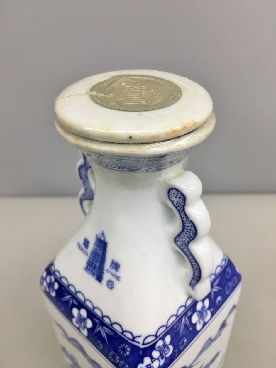 塔牌 紹興酒 花雕酒 中国 PAGODA BRAND 陶器ボトル 景徳鎮製 酒