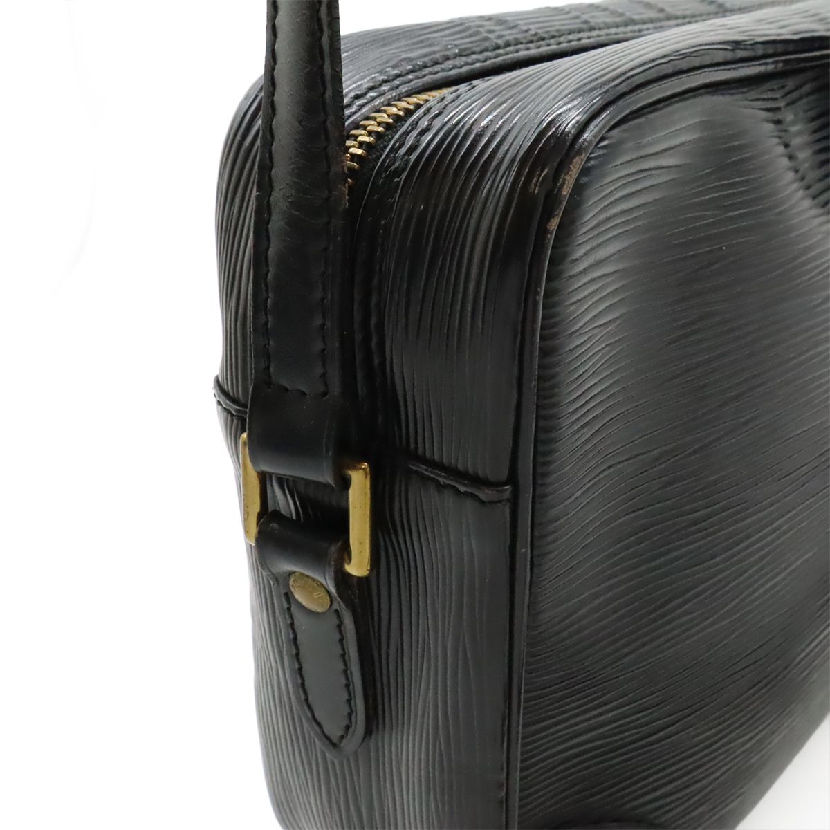 LOUIS VUITTON ルイ ヴィトン エピ トロカデロ27 ショルダー