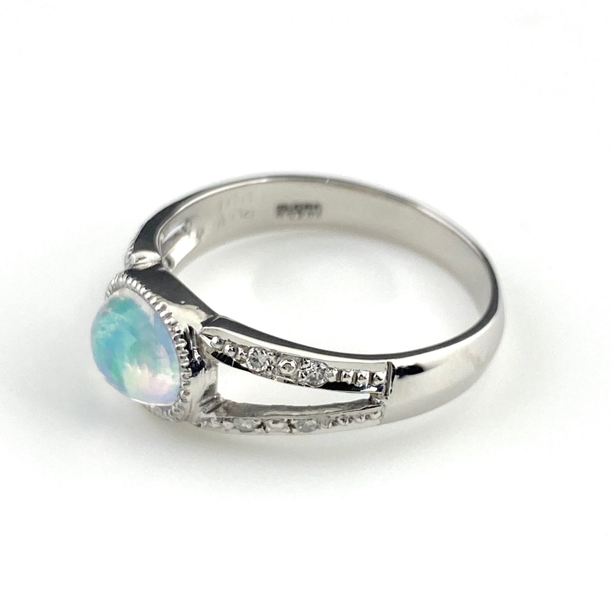 オパール デザインリング プラチナ 指輪 メレダイヤ リング 16号 Pt900  
